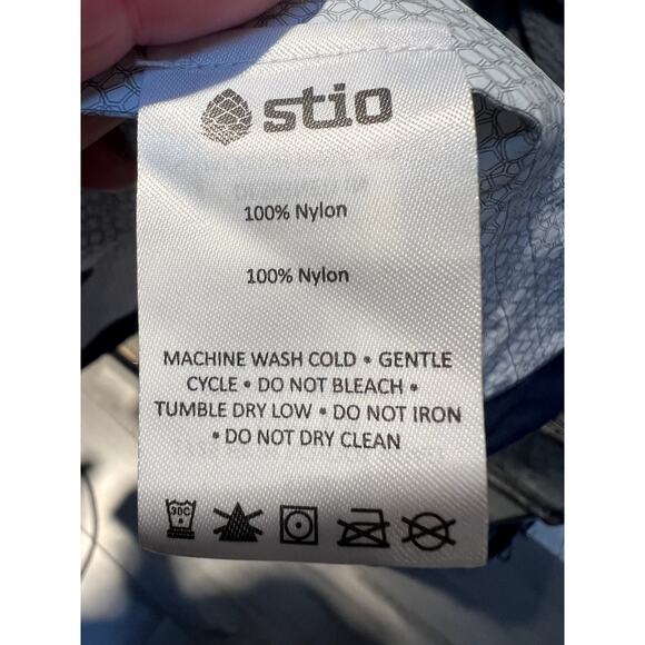 Stio Women's Hooded Rain Waterproof Shell Jacket NWOT Large - Picture 4 of 6